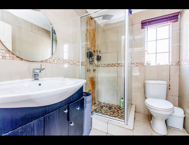3 BEDROOM APARTMENT FOR SALE IN RADIOKOP